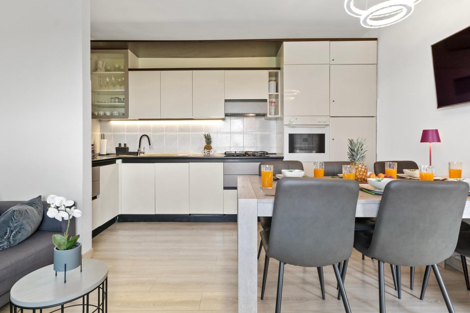 Nat Apartments โคเปร์ ภายนอก รูปภาพ
